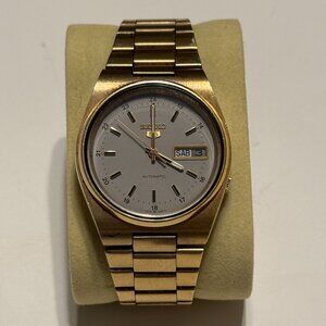 PRE OWNED VINTAGE SEIKO 5 AUTOMATIC WATCH 7009-3130